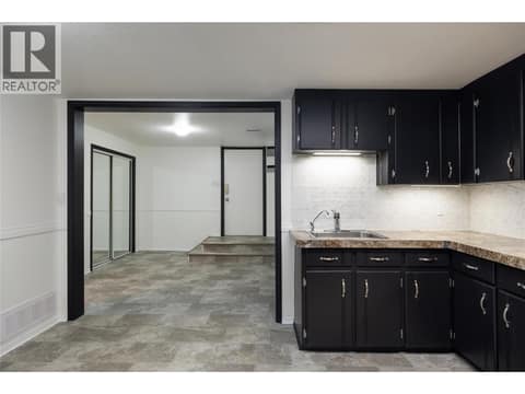 Main Home: In-law Suite at 152 Lindsay Road, Middleton Mountain Vernon