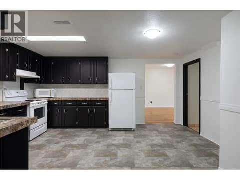 Main Home: In-law Suite at 152 Lindsay Road, Middleton Mountain Vernon