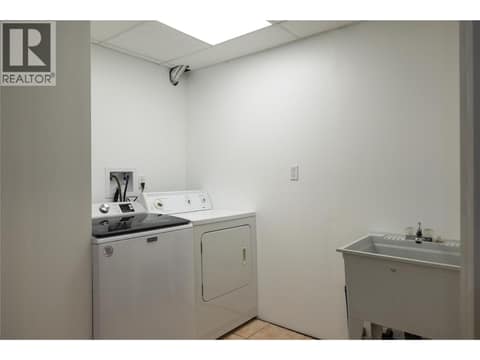 Main Home: In-law Suite at 152 Lindsay Road, Middleton Mountain Vernon