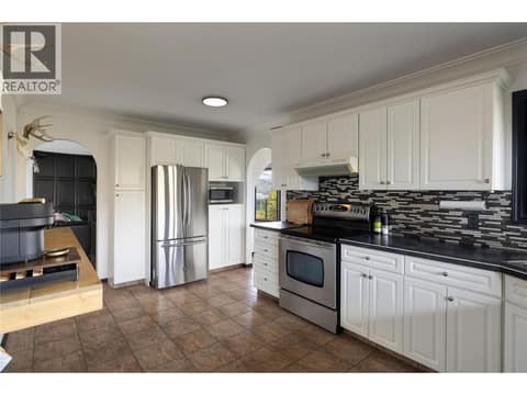 Main Home: Upper Level Kitchen at 152 Lindsay Road, Middleton Mountain Vernon
