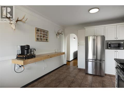 Main Home: Upper Level Kitchen at 152 Lindsay Road, Middleton Mountain Vernon