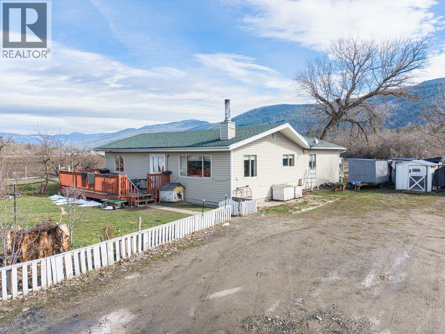 Photo 3 of 4536 97A Highway, Armstrong/ Spall., Spallumcheen