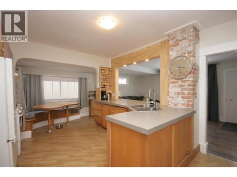 Photo 8 of 960 Nicola Street, South Kamloops