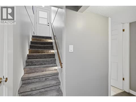 Photo 40 of 1239 10th Street, North Kamloops