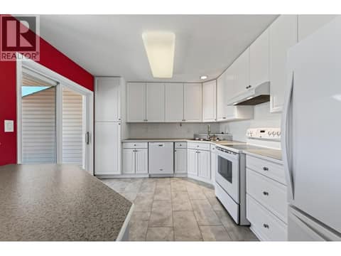 Photo 11 of 2022 Pacific Way Unit# 108, Aberdeen, Kamloops
