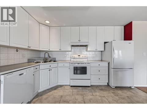 Photo 12 of 2022 Pacific Way Unit# 108, Aberdeen, Kamloops