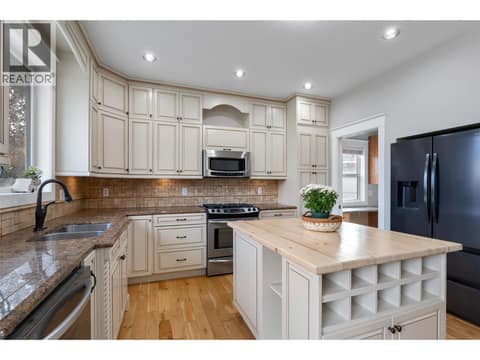 Photo 13 of 7328 RAMBLER Place, Dallas, Kamloops