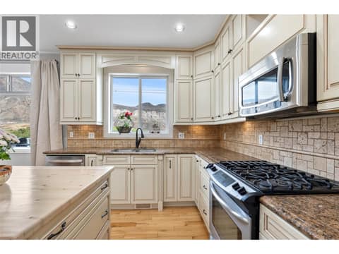 Photo 17 of 7328 RAMBLER Place, Dallas, Kamloops