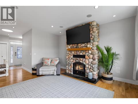 Photo 8 of 7328 RAMBLER Place, Dallas, Kamloops