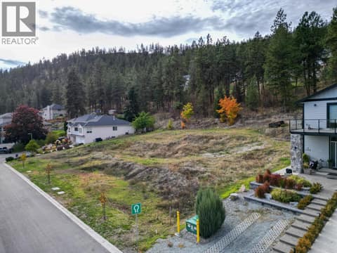 Photo 4 of 152 Portview Avenue, North Glenmore, Kelowna