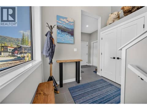 Photo 4 of 5 MORRISSEY Court, Fernie