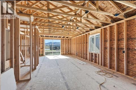 This is  a Reverse Floorplan to 13 WOOD DUCK at 15 Wood Duck Way, Osoyoos