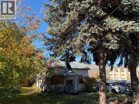 Street view of 1904 31 street, boarded up and uninhabitable at 1900-1902-1904 31 Street, City of Vernon