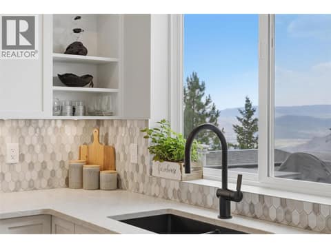 Photo 10 of 2137 LUPIN Court, Juniper Ridge, Kamloops