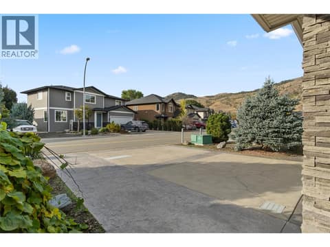 Photo 5 of 710 Hayward Place, Westsyde, Kamloops