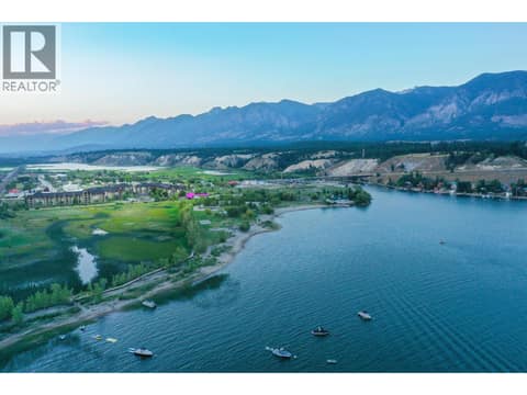 WELCOME TO LAKE WINDERMERE POINTE at 205 THIRD Avenue Unit# 2114, Invermere