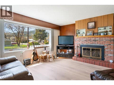 Photo 4 of 12401 Ward Street, Main Town, Summerland
