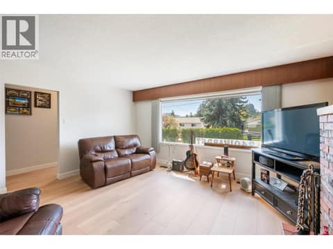 Photo 6 of 12401 Ward Street, Main Town, Summerland