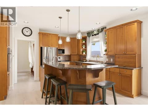 Photo 10 of 1030 Skeena Drive, Dilworth Mountain, Kelowna