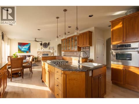 Photo 13 of 1030 Skeena Drive, Dilworth Mountain, Kelowna