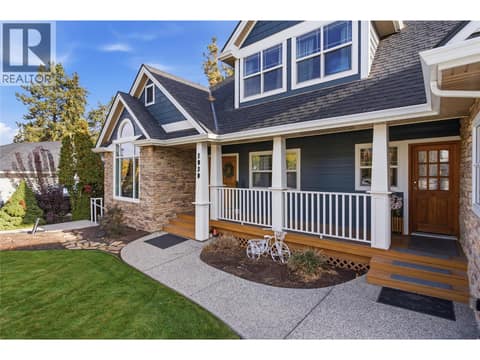 Photo 3 of 1030 Skeena Drive, Dilworth Mountain, Kelowna