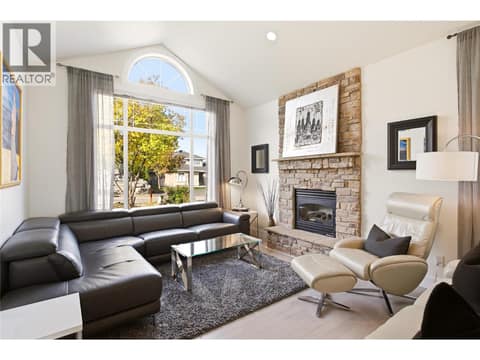 Photo 4 of 1030 Skeena Drive, Dilworth Mountain, Kelowna