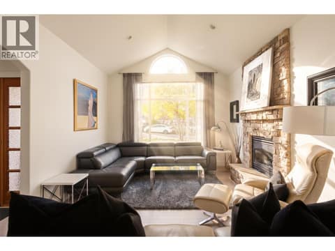 Photo 6 of 1030 Skeena Drive, Dilworth Mountain, Kelowna