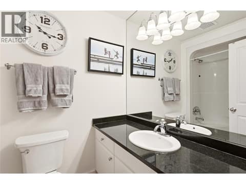 Upstairs Bathroom at 1030 Skeena Drive, Dilworth Mountain, Kelowna