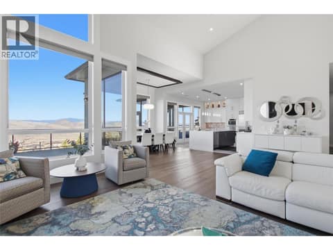 Photo 2 of 2166 Crosshill Drive, Aberdeen, Kamloops