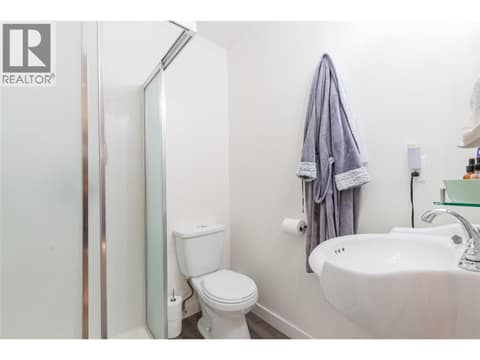 Photo 10 of 115 Redwing Place Unit# 9, Oliver