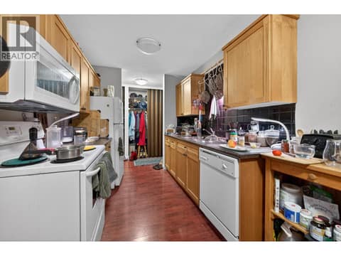 Photo 6 of 1560 Summit Drive Unit# 106, Sahali, Kamloops