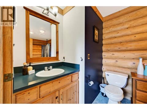 Main Bathroom at 2405 95 Highway, South Hwy 95, Golden