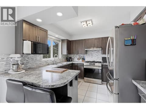 Photo 6 of 851 Sumac Place, Westsyde, Kamloops