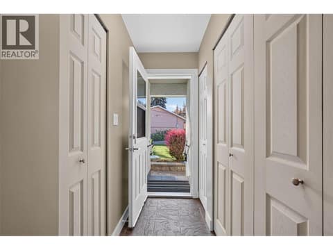 Photo 11 of 10836 DUNHAM Crescent, Main Town, Summerland