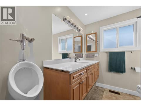 Photo 16 of 10836 DUNHAM Crescent, Main Town, Summerland