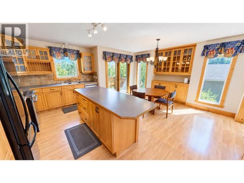 Photo 4 of 1630 Johnston Road Unit# 3, Invermere