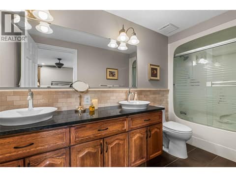Primary ensuite at 6450 Meadowland Crescent S, Barnhartvale, Kamloops