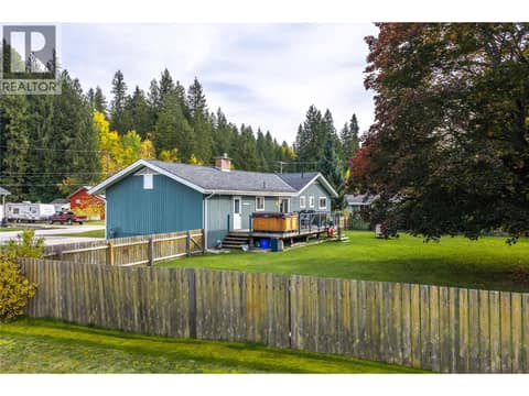 Photo 2 of 1669 Hiob Road, Revelstoke