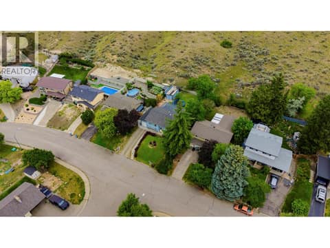 Photo 3 of 1334 HOOK Drive, Batchelor Heights, Kamloops