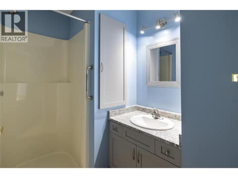 3 piece bath with walk-in shower, updated vanity at 3900 27 Avenue Unit# 2, Westmount, Vernon