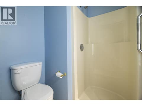 Grab bar to walk-in shower at 3900 27 Avenue Unit# 2, Westmount, Vernon