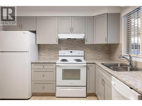 Updated kitchen at 3900 27 Avenue Unit# 2, Westmount, Vernon