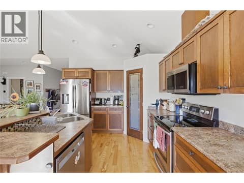 Photo 10 of 2060 Grasslands Boulevard, Batchelor Heights, Kamloops