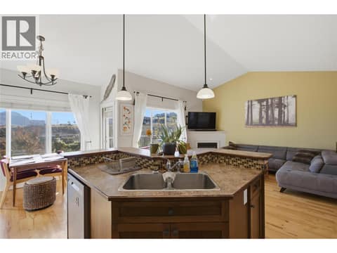 Photo 12 of 2060 Grasslands Boulevard, Batchelor Heights, Kamloops