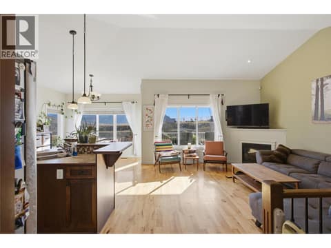 Photo 14 of 2060 Grasslands Boulevard, Batchelor Heights, Kamloops