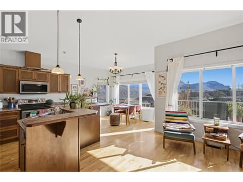 Photo 2 of 2060 Grasslands Boulevard, Batchelor Heights, Kamloops