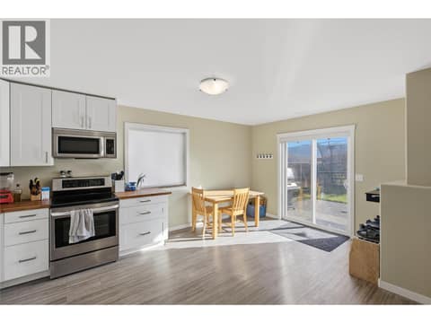 Photo 33 of 2060 Grasslands Boulevard, Batchelor Heights, Kamloops