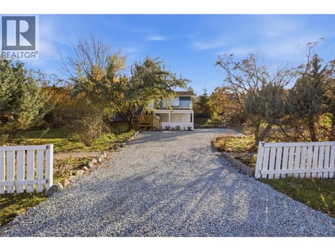 Photo 3 of 6105 Meadowland Crescent N, Barnhartvale, Kamloops