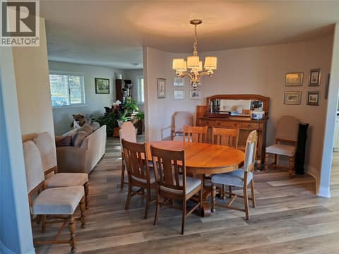 Photo 4 of 4306 36th Avenue, Osoyoos