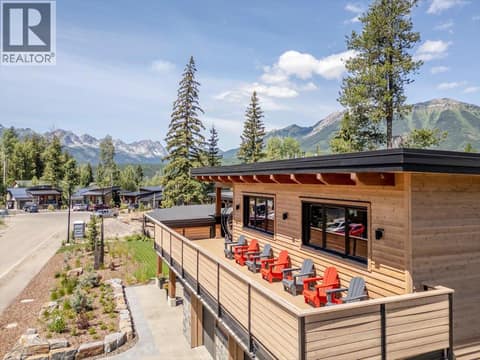 Photo 3 of 16 Morrissey Court, Fernie